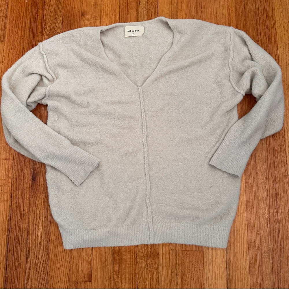 Aritzia Wilfred Free V-Neck Sweater Women's Sz S Super Soft Relaxed Ivory (t) - Picture 2 of 11